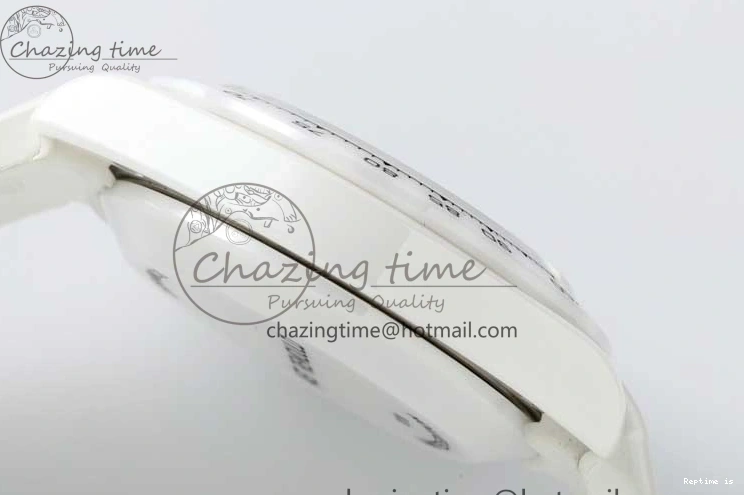 1223 FashionForward Daytona White Ceramic 5GF Best Edition White Black Dial on White Rubber Strap A 2329